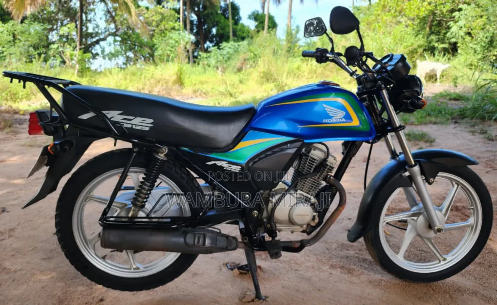 Honda CB 2025 Blue
