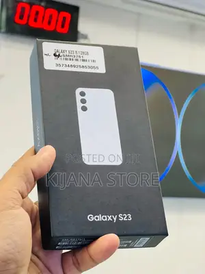 New Samsung Galaxy S23 128 GB Gold