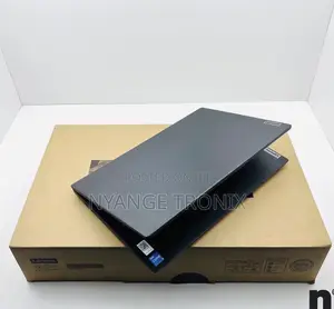 New Laptop Lenovo V15 8GB Intel Core I5 SSD 1T
