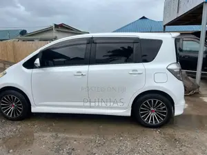 Toyota Ractis 2008 White