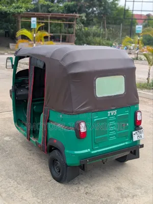 TVS King Deluxe Plus iTouch Start 2024 Green