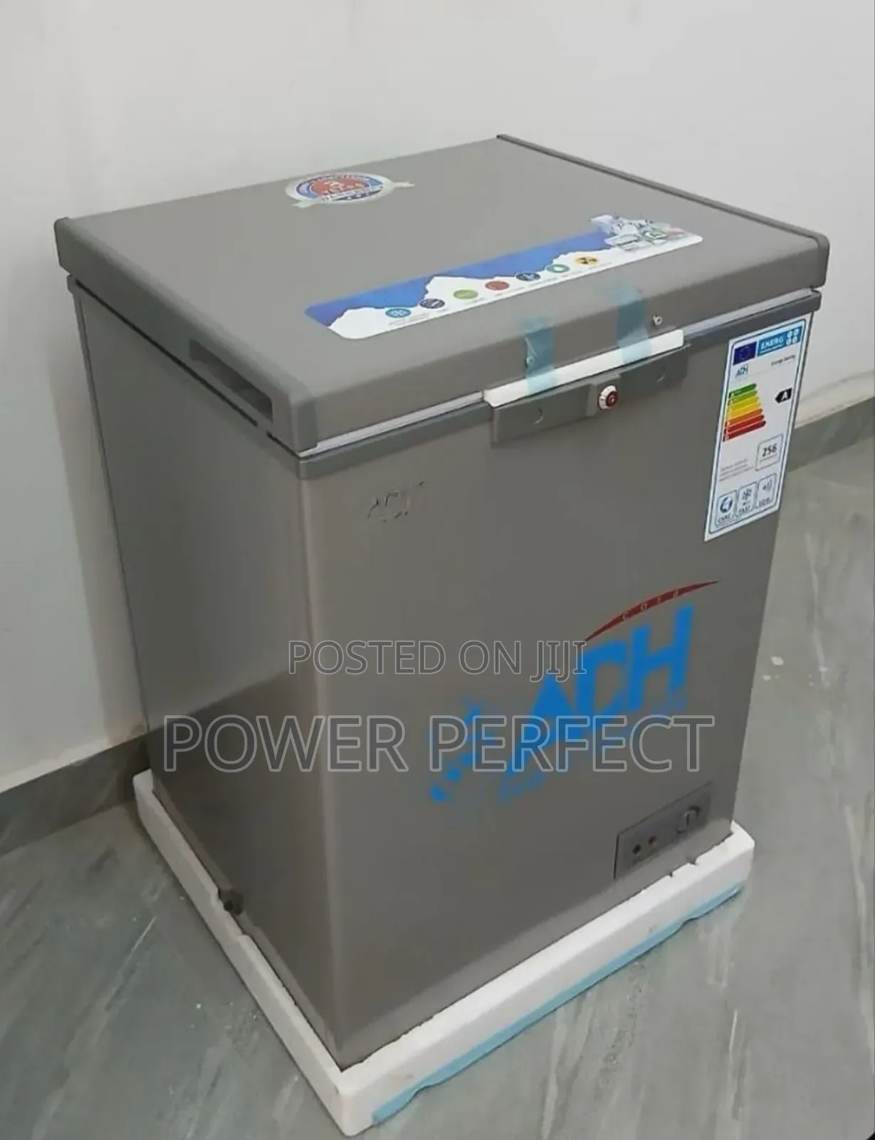 *Adh 100l Freezer Silver*