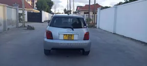 Toyota IST 2005 Silver