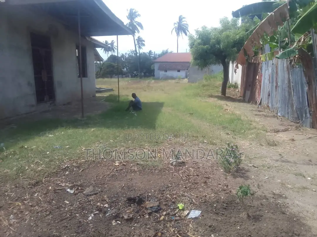 Plot at Boko Magengeni Barabarani