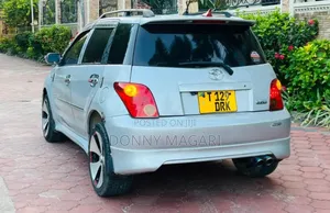Toyota IST 2006 Silver