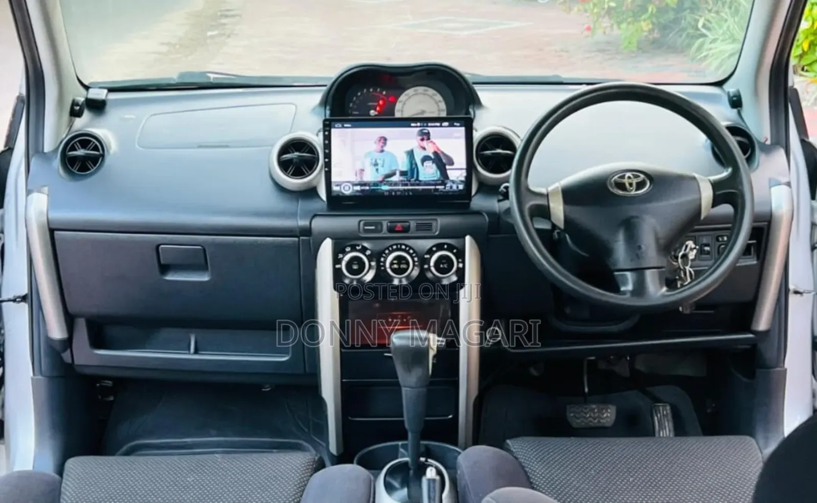Toyota IST 2006 Silver