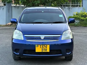 Toyota Raum 2008 Blue