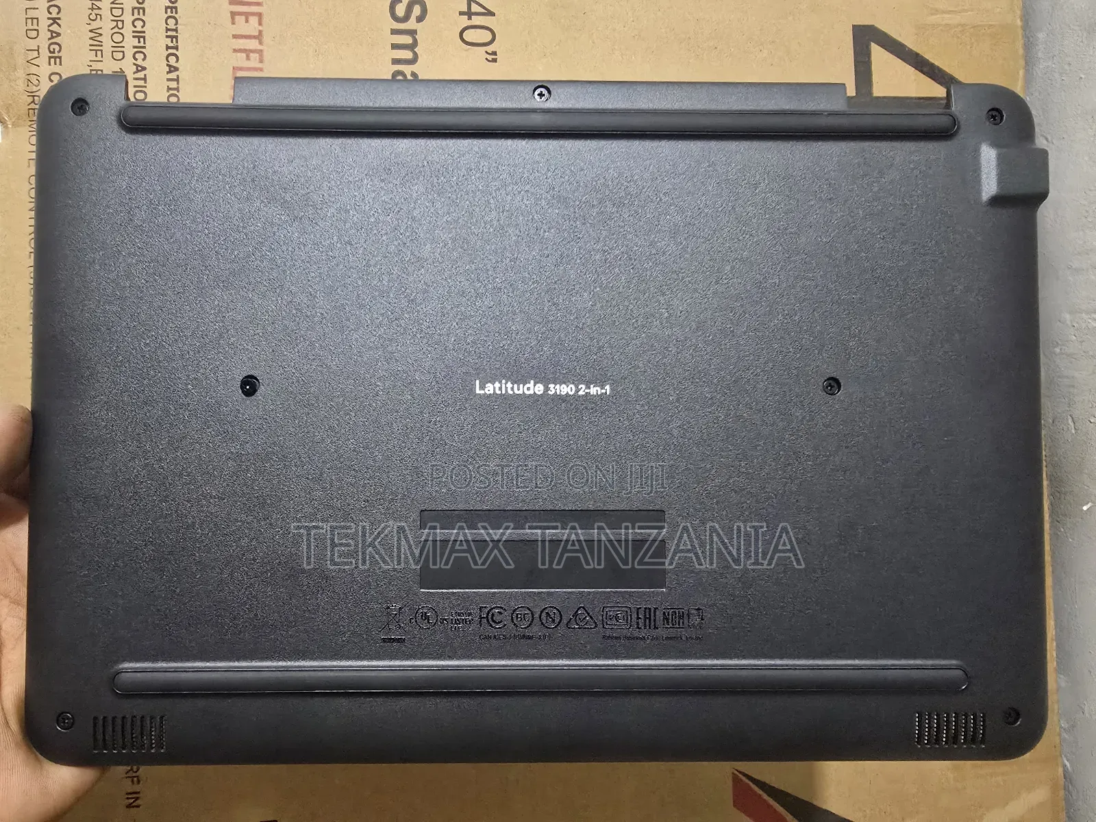 Dell 3189 | 3190 Mfuniko Wa Chini