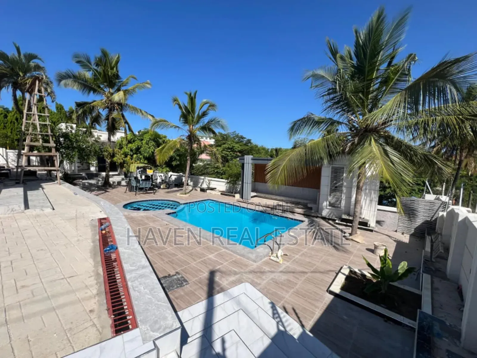 3bdrm House in Goba for sale