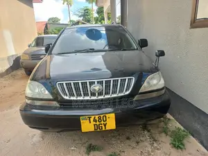Toyota Harrier 2004 Black