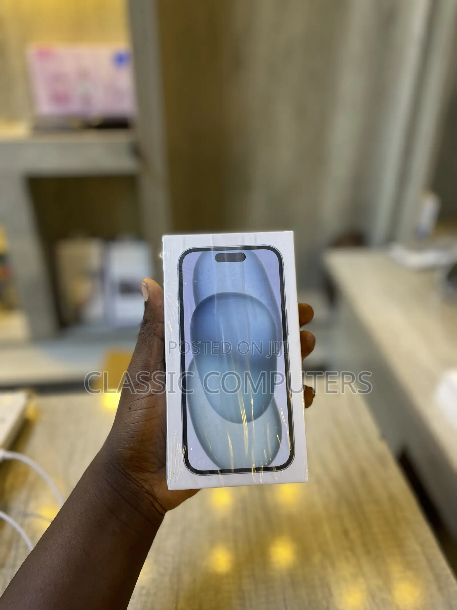 New Apple iPhone 15 128 GB Blue