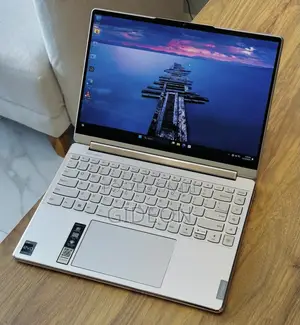 New Laptop Lenovo Yoga 9i 16GB Intel Core I7 SSD 512GB
