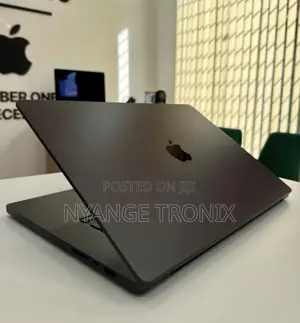 New Laptop Apple MacBook Pro 2024 M3 14-Inch 8GB Apple M3 SSD 512GB