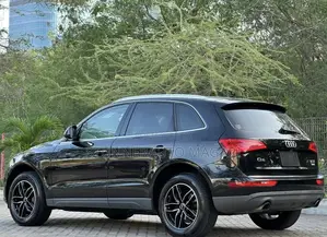 Audi Q5 2015 Black