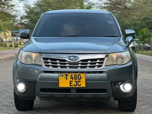 Subaru Forester 2011 Green