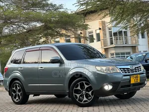 Subaru Forester 2011 Green
