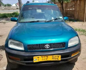 Toyota RAV4 1999 Green