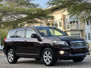 Toyota Vanguard 2010 Maroon