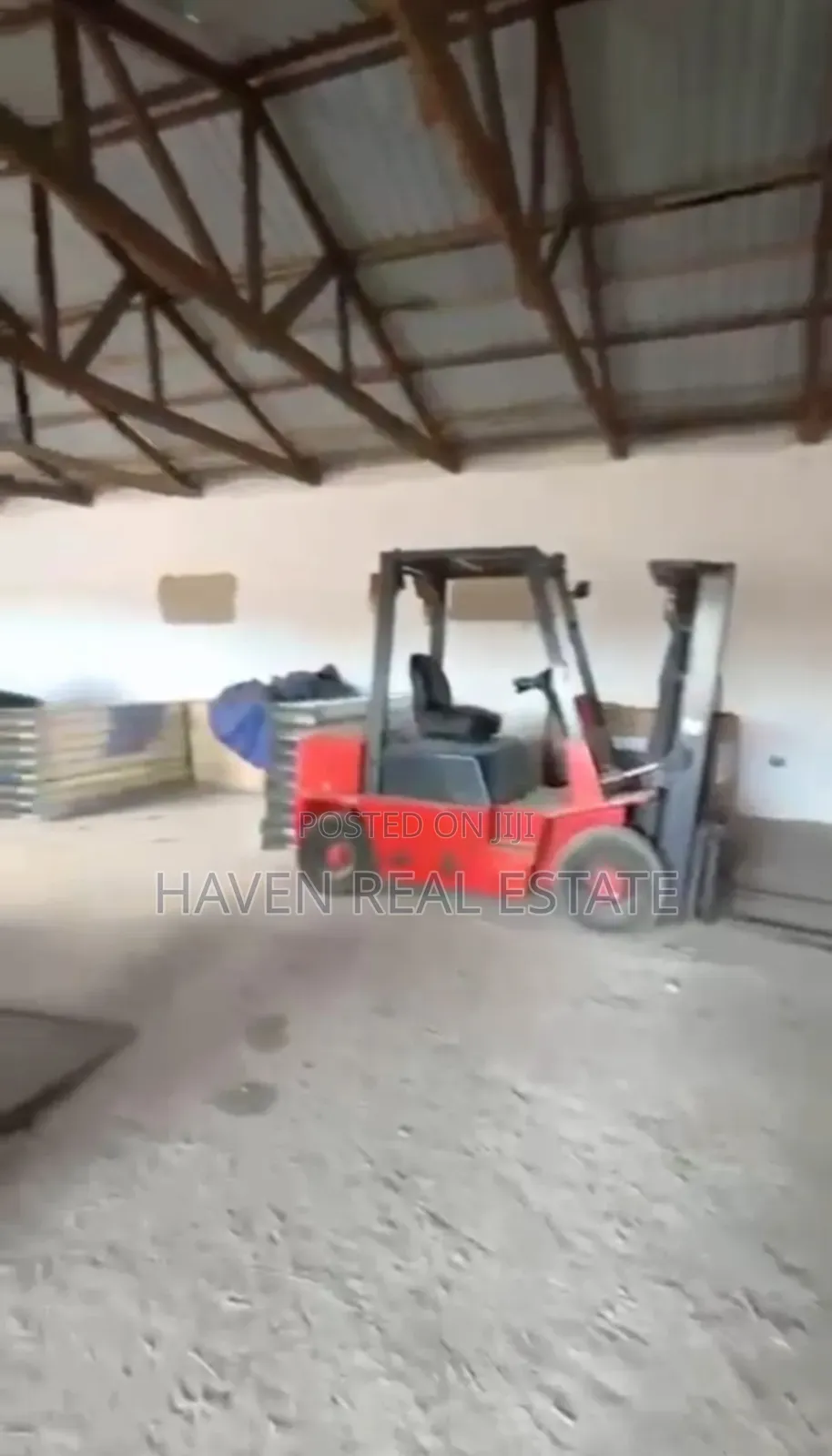 Yard Inauzwa Kurasini