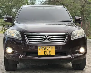 Toyota Vanguard 2011 Black