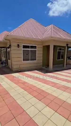 4bdrm House in Goba for sale