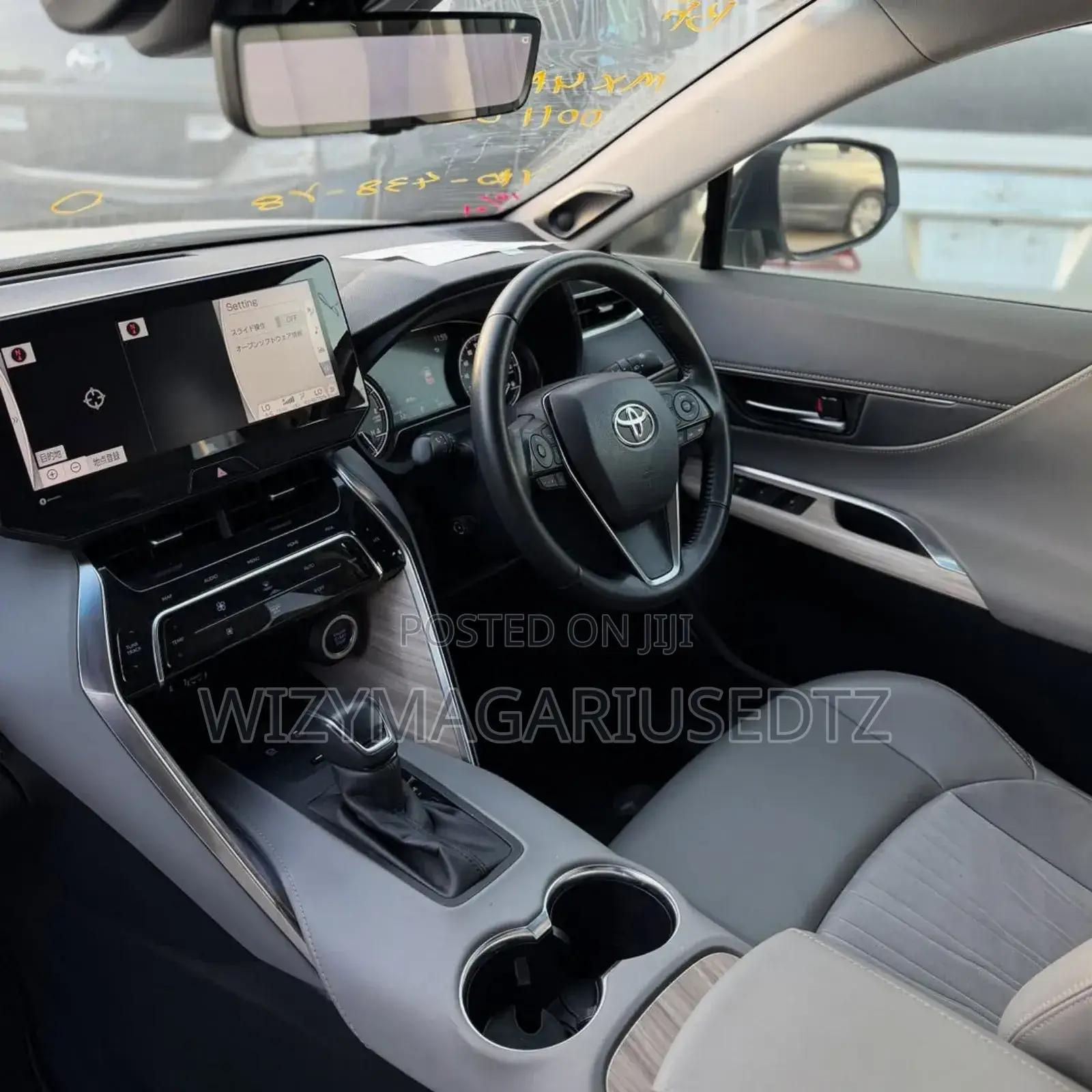 Toyota Harrier 2.0 2021 White