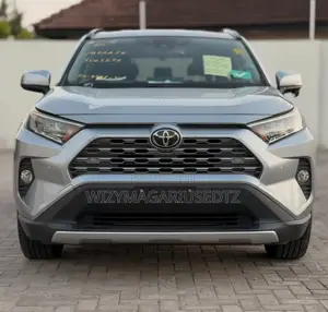 Toyota RAV4 2020 Silver