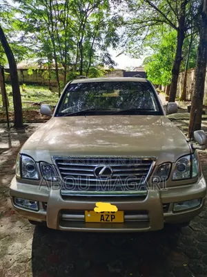 Toyota Land Cruiser 90 2000 Gold