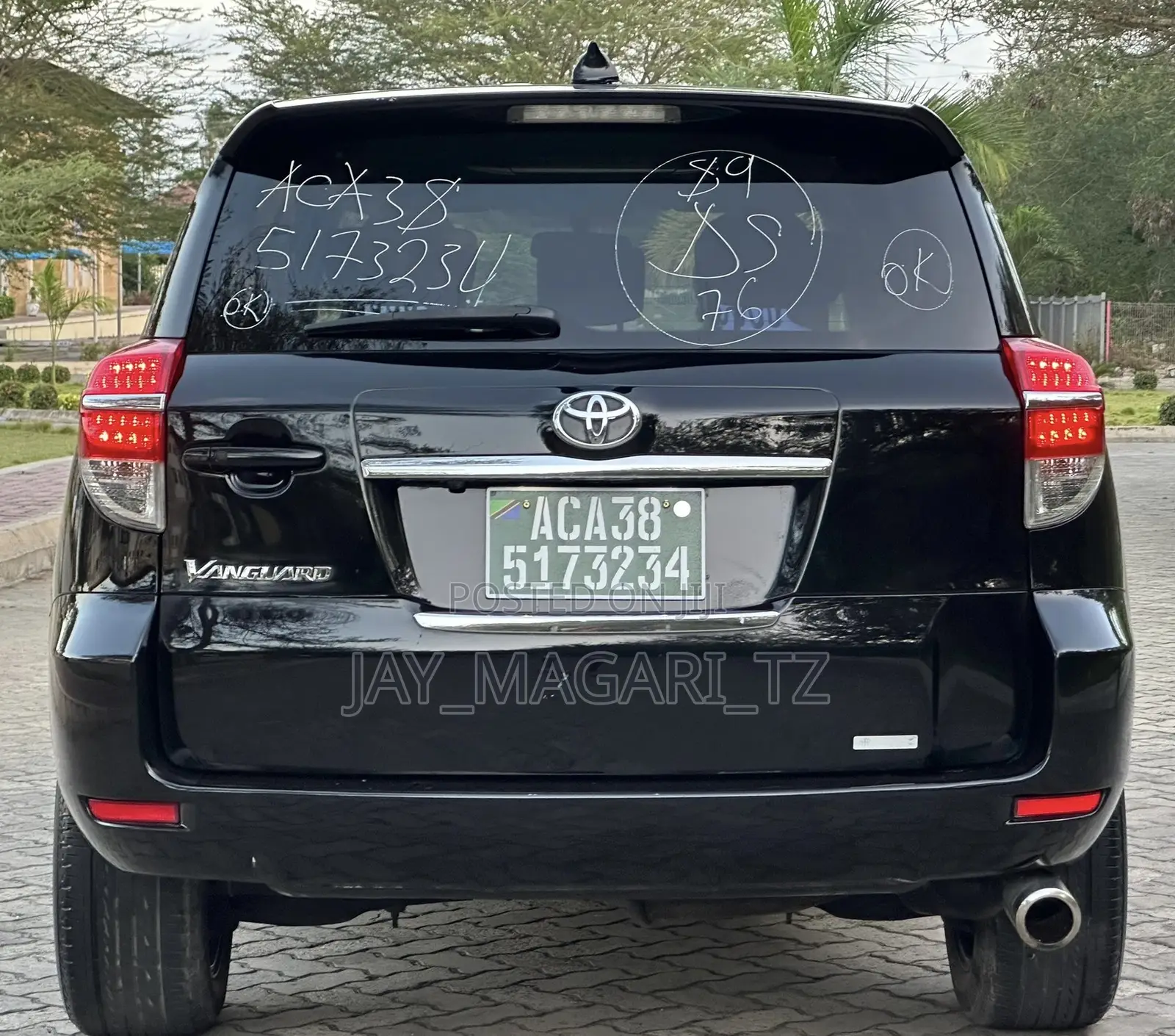 Toyota Vanguard 2010 Black