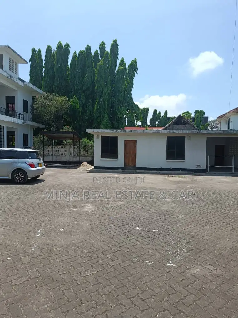 6bdrm House in Masaki for rent