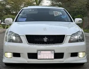 Toyota Crown 2007 White