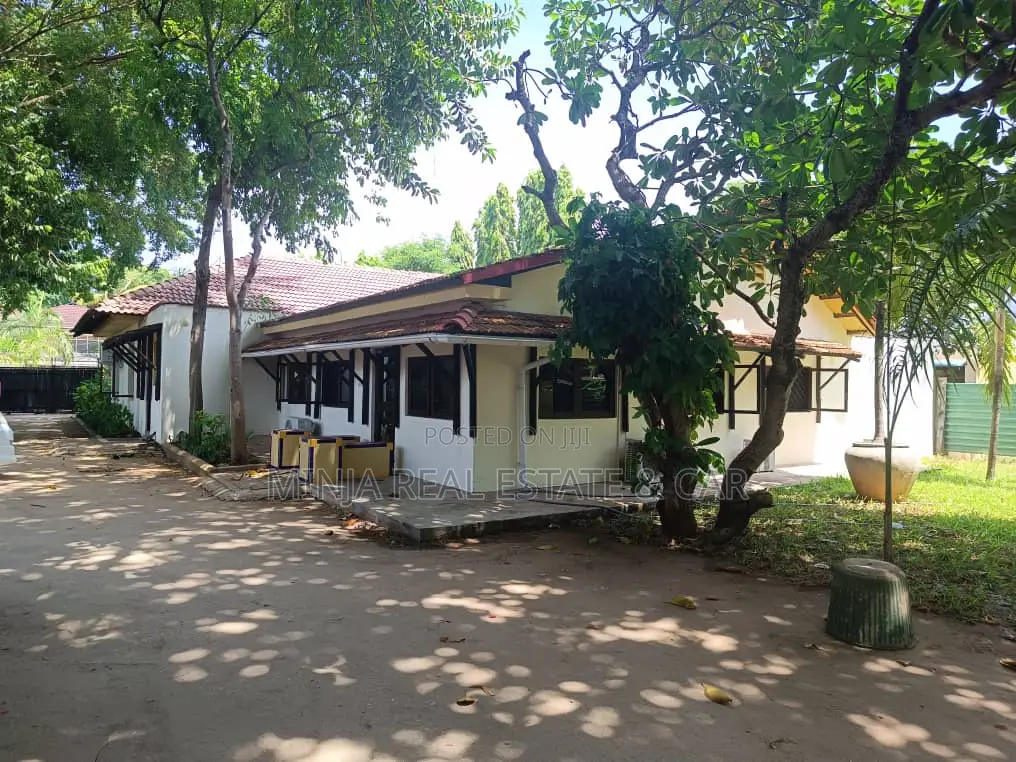 5bdrm House in Masaki for rent