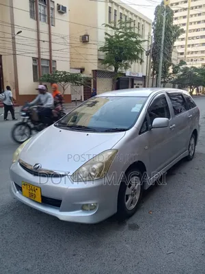 Toyota Wish 2005 Silver