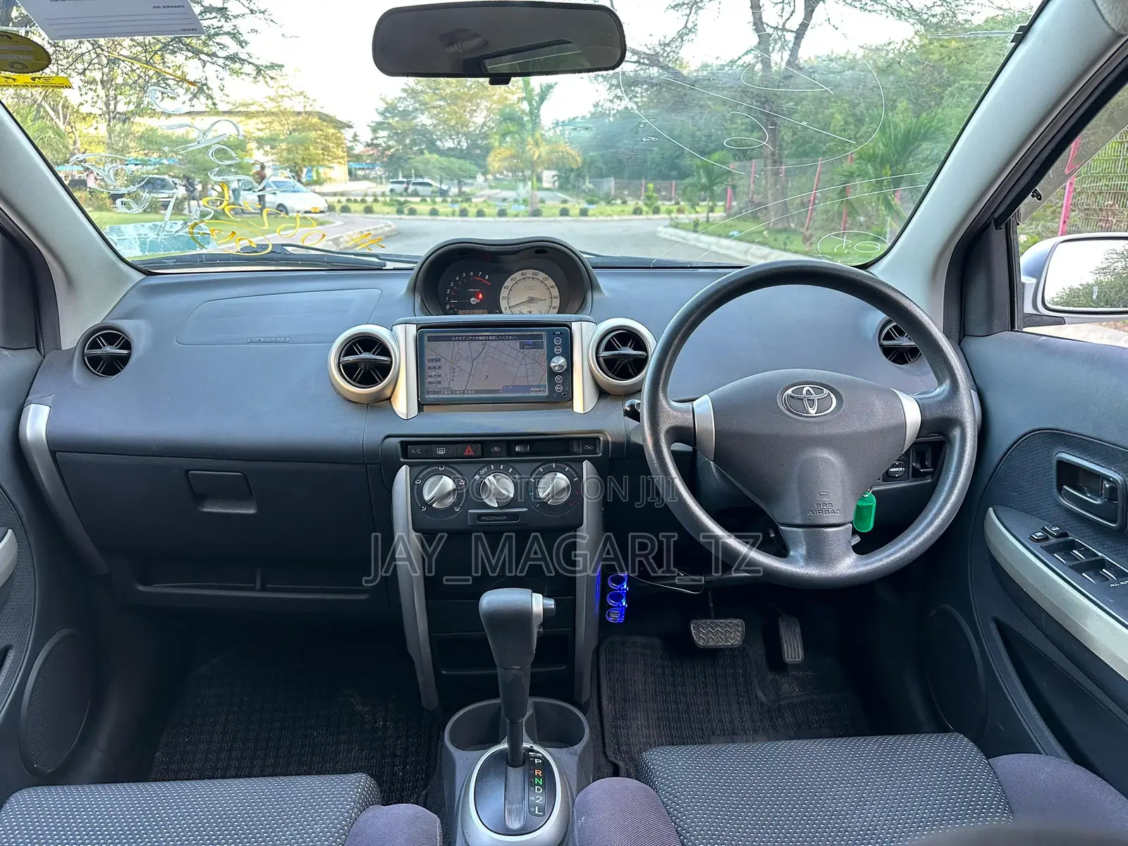 Toyota IST 2003 Silver