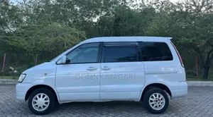 Toyota Noah 2.0 FWD (8 Seater) 2003 Silver