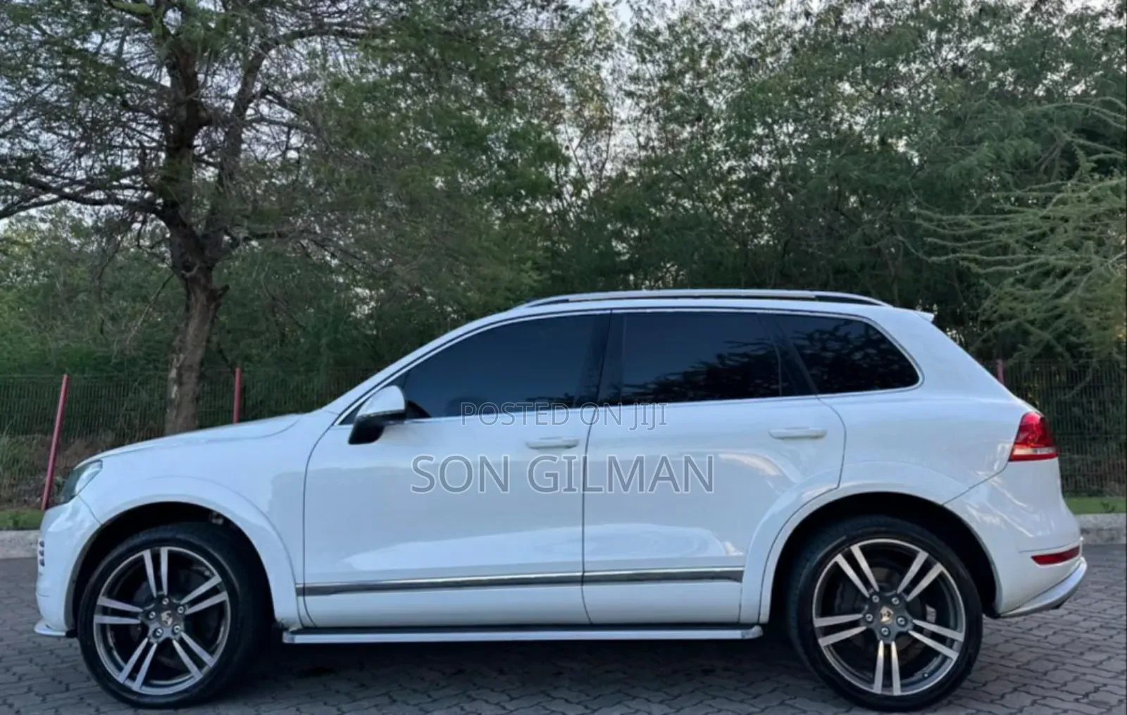 Volkswagen Touareg 2012 White