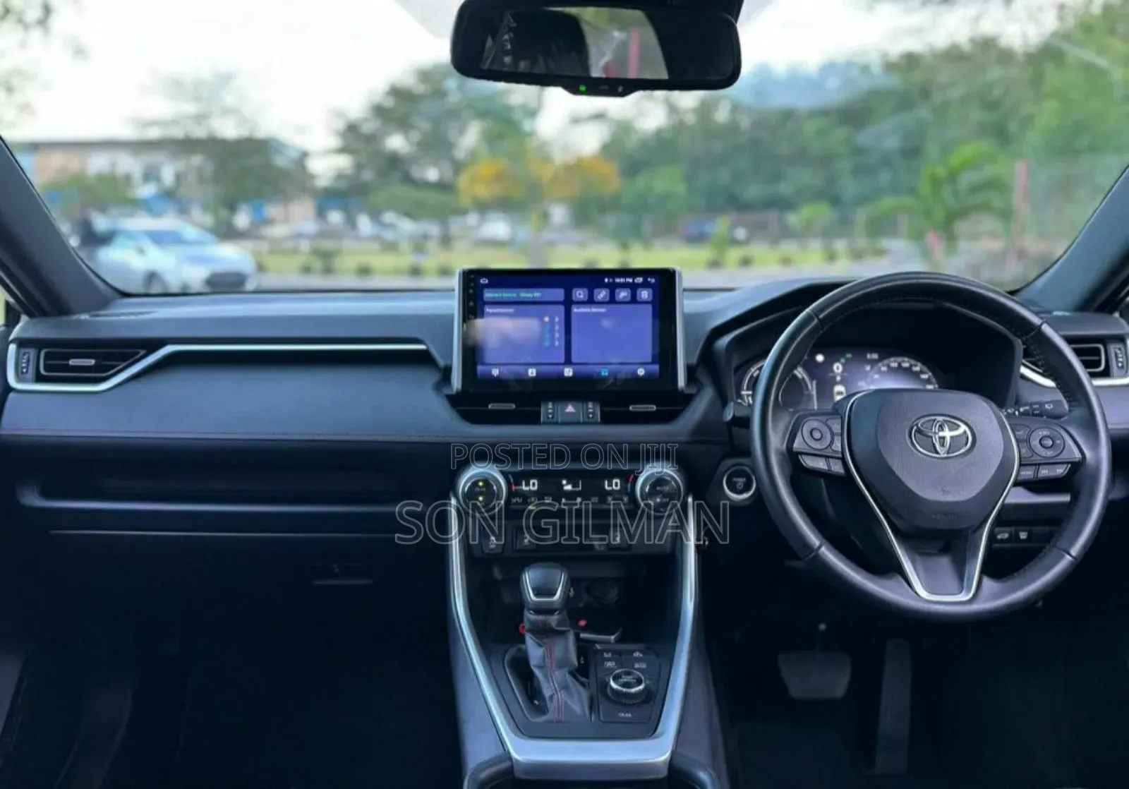 Toyota RAV4 Plug-In Hybrid 2025 Silver