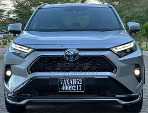 Toyota RAV4 Plug-In Hybrid 2025 Silver
