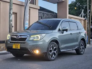 Subaru Forester 2.0XT Premium 4dr SUV AWD (2.0L 4cyl Turbo CVT) 2014