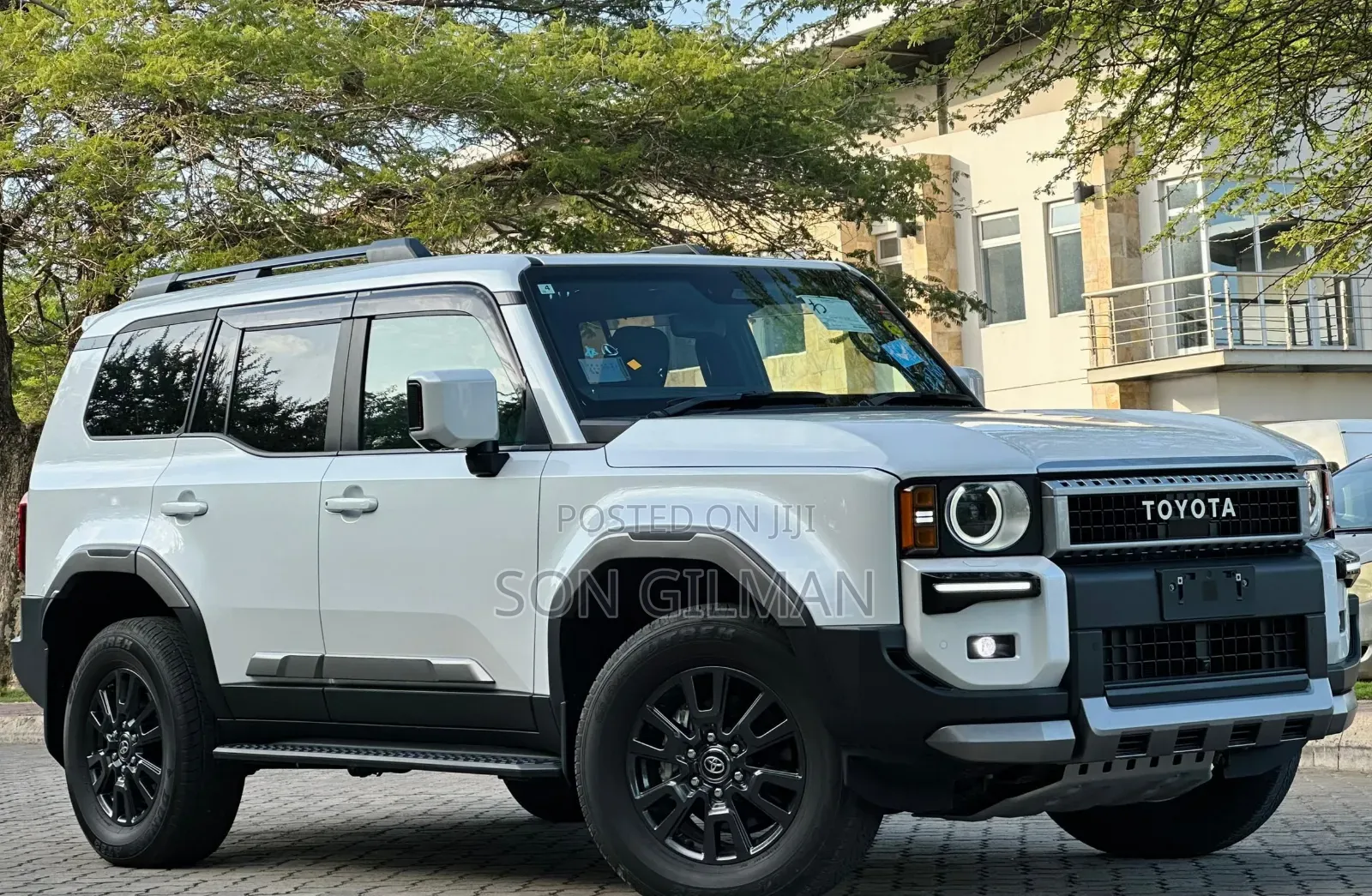 Toyota Land Cruiser Prado 2025 White