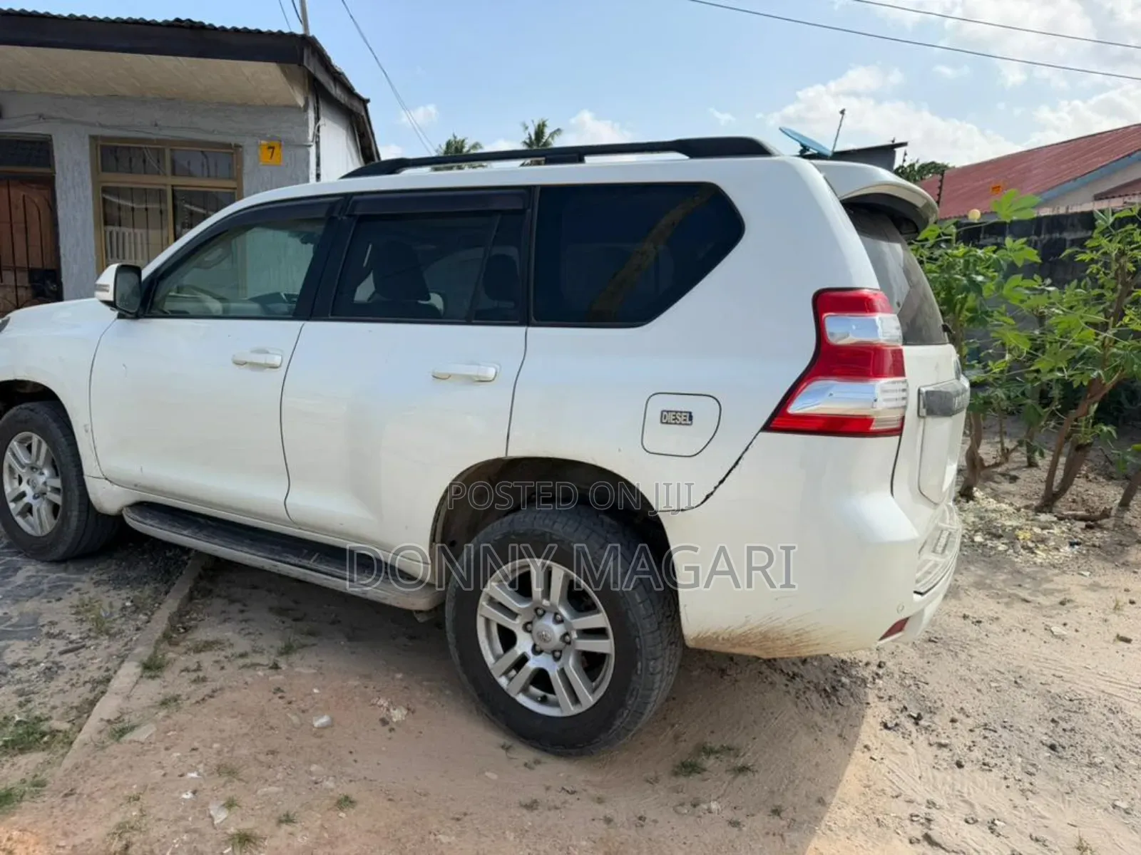 Toyota Land Cruiser Prado 2015 White