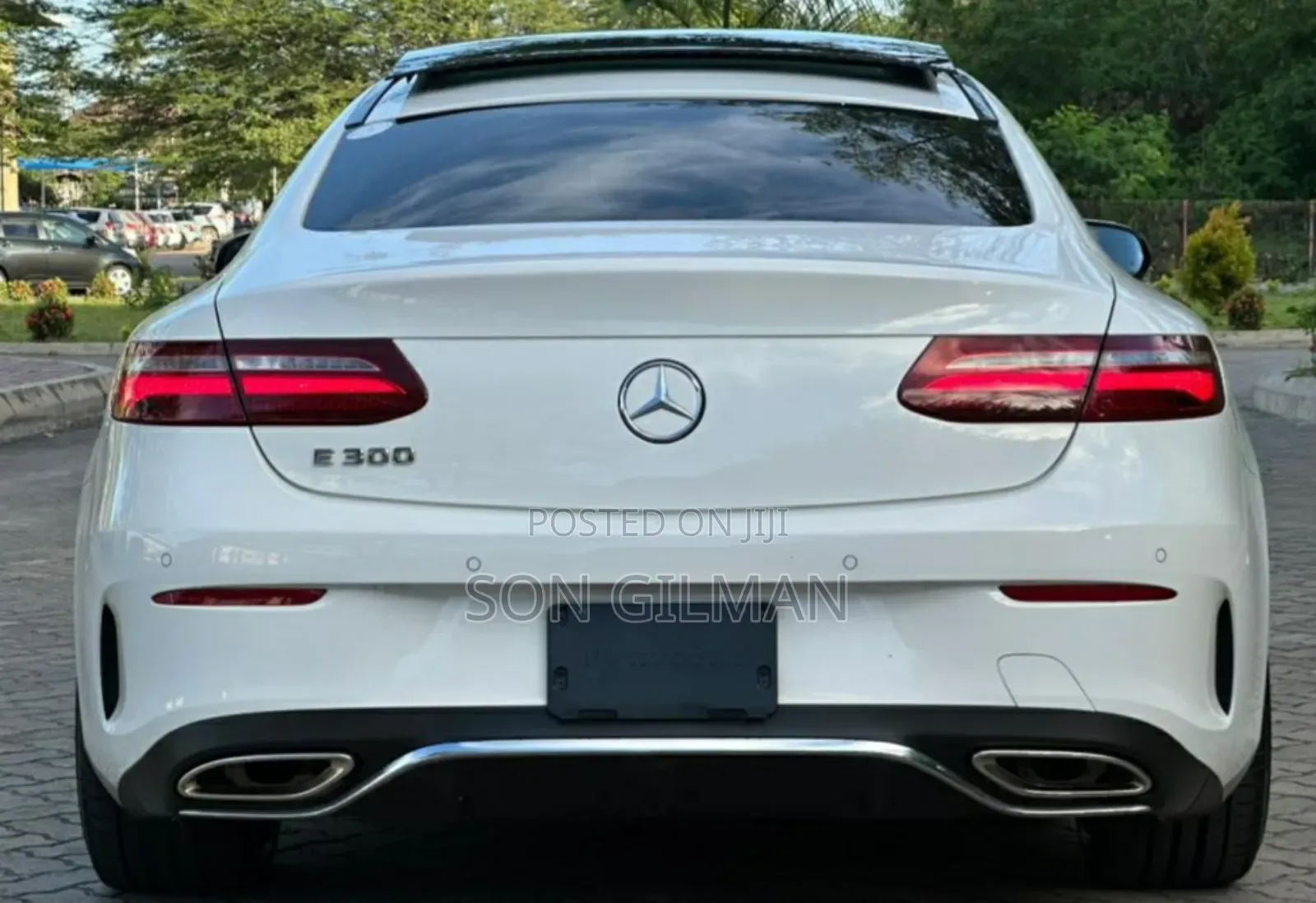 Mercedes-Benz 300E 2017 White