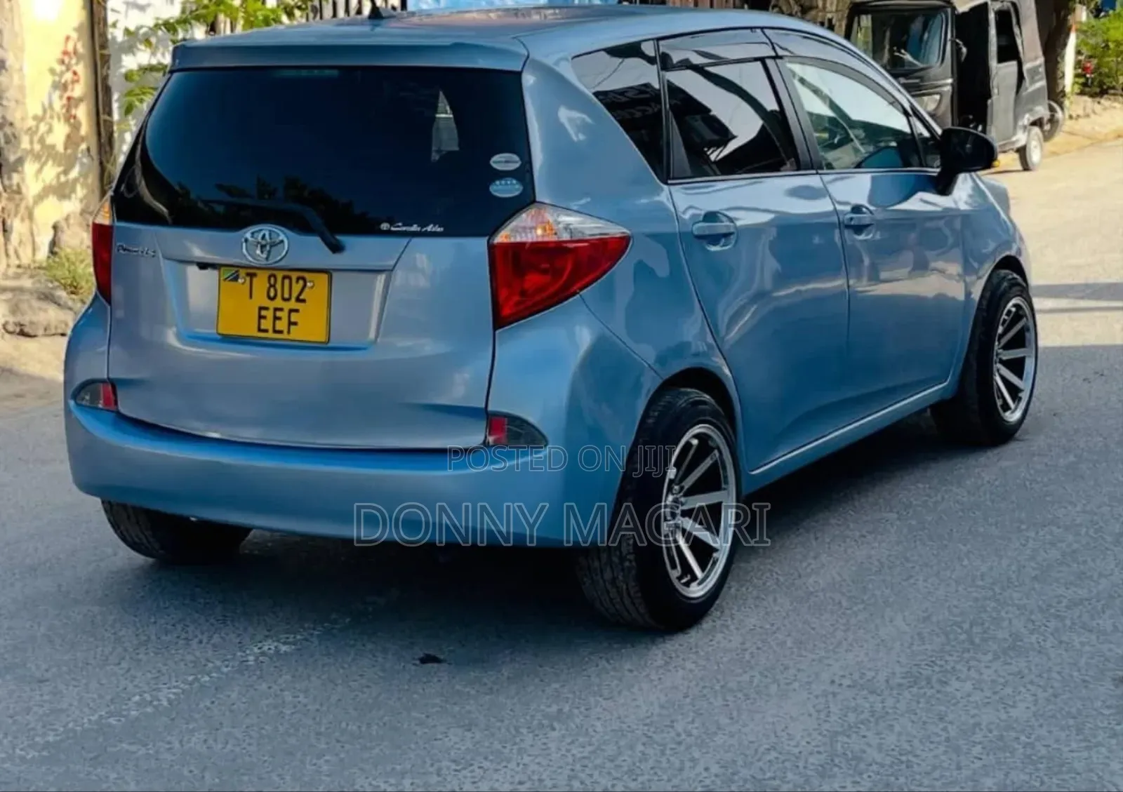 Toyota Ractis 1.5 AWD 2010 Blue