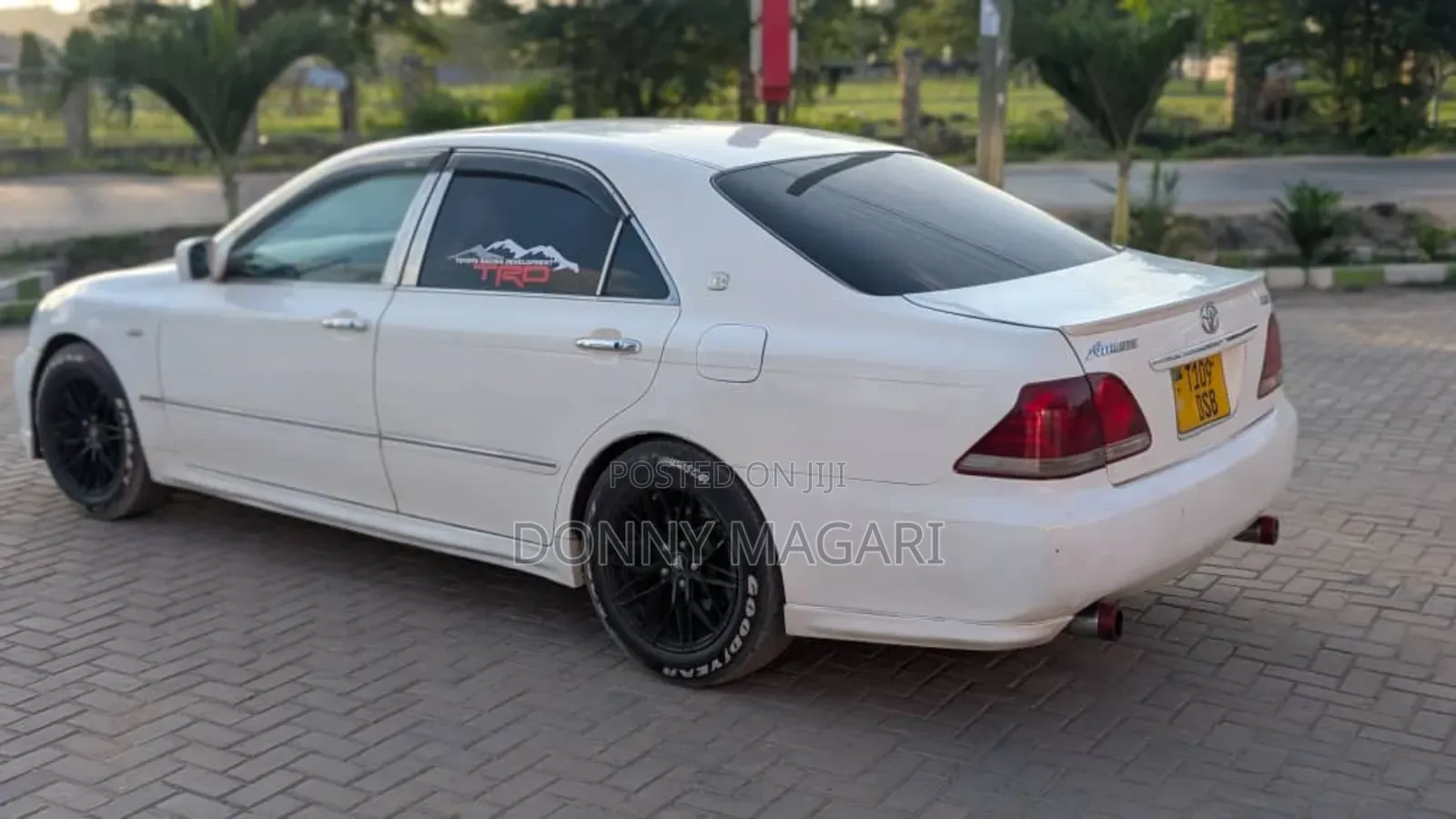 Toyota Crown Royale 2005 White