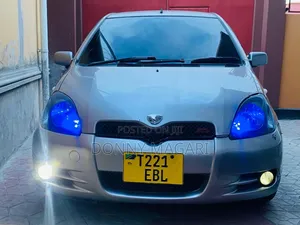 Toyota Vitz 1.3 FWD 5dr 2002 Silver