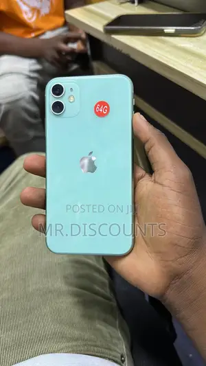 New Apple iPhone 11 64 GB Green