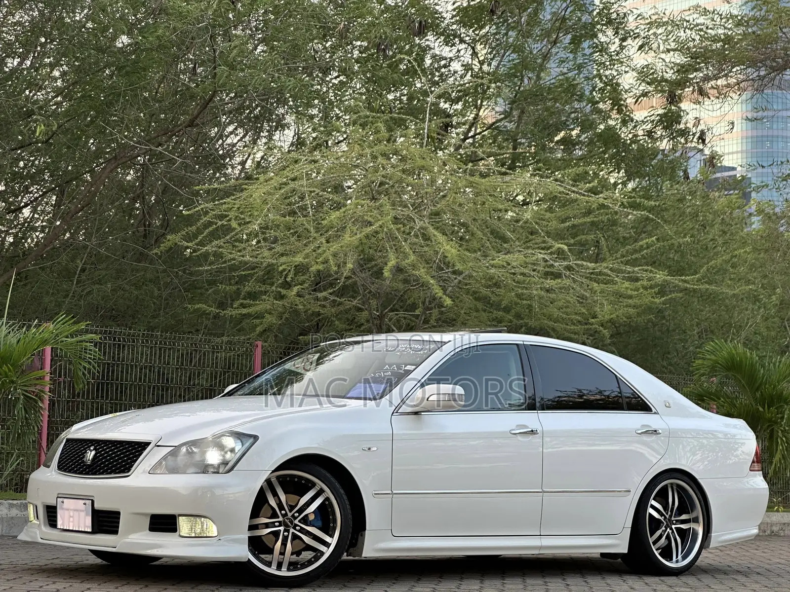 Toyota Crown 2007 White