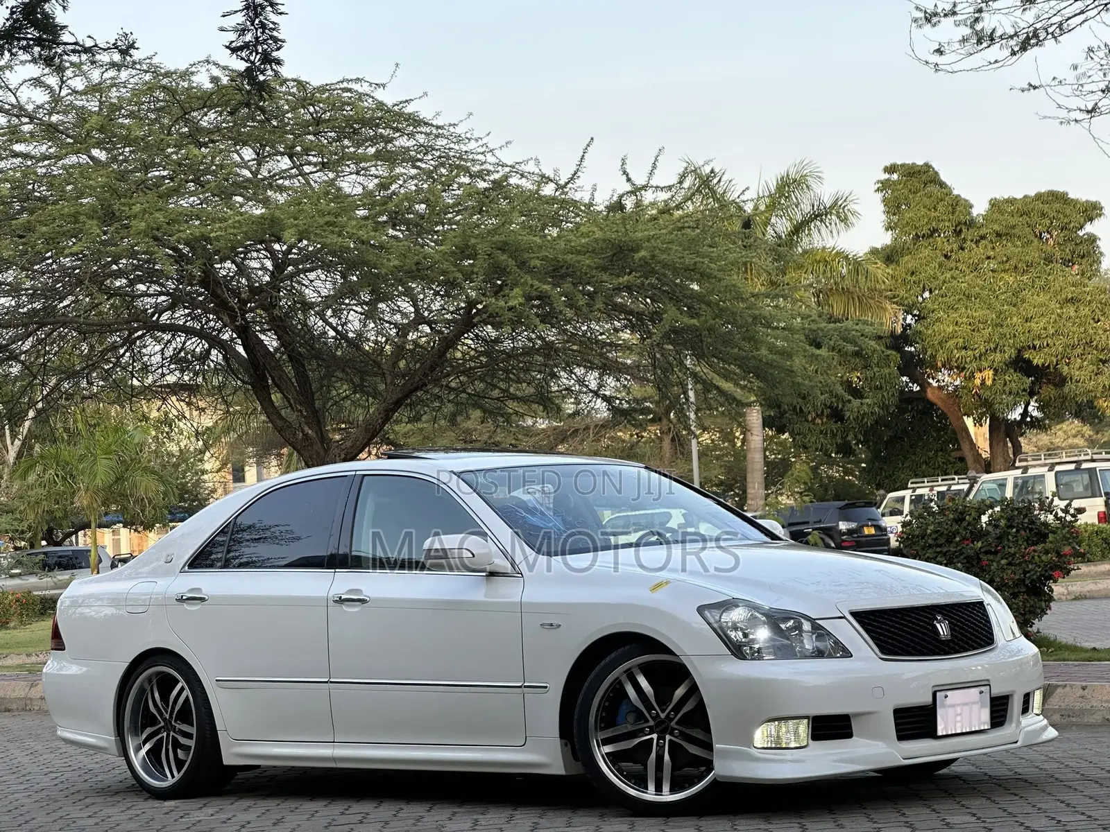 Toyota Crown 2007 White