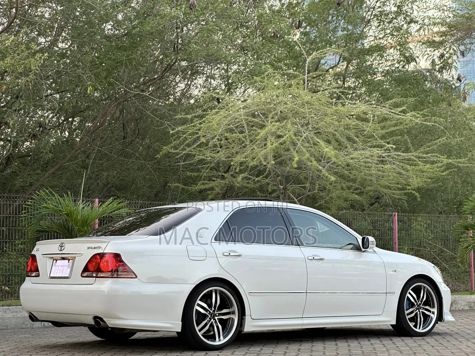 Toyota Crown 2007 White