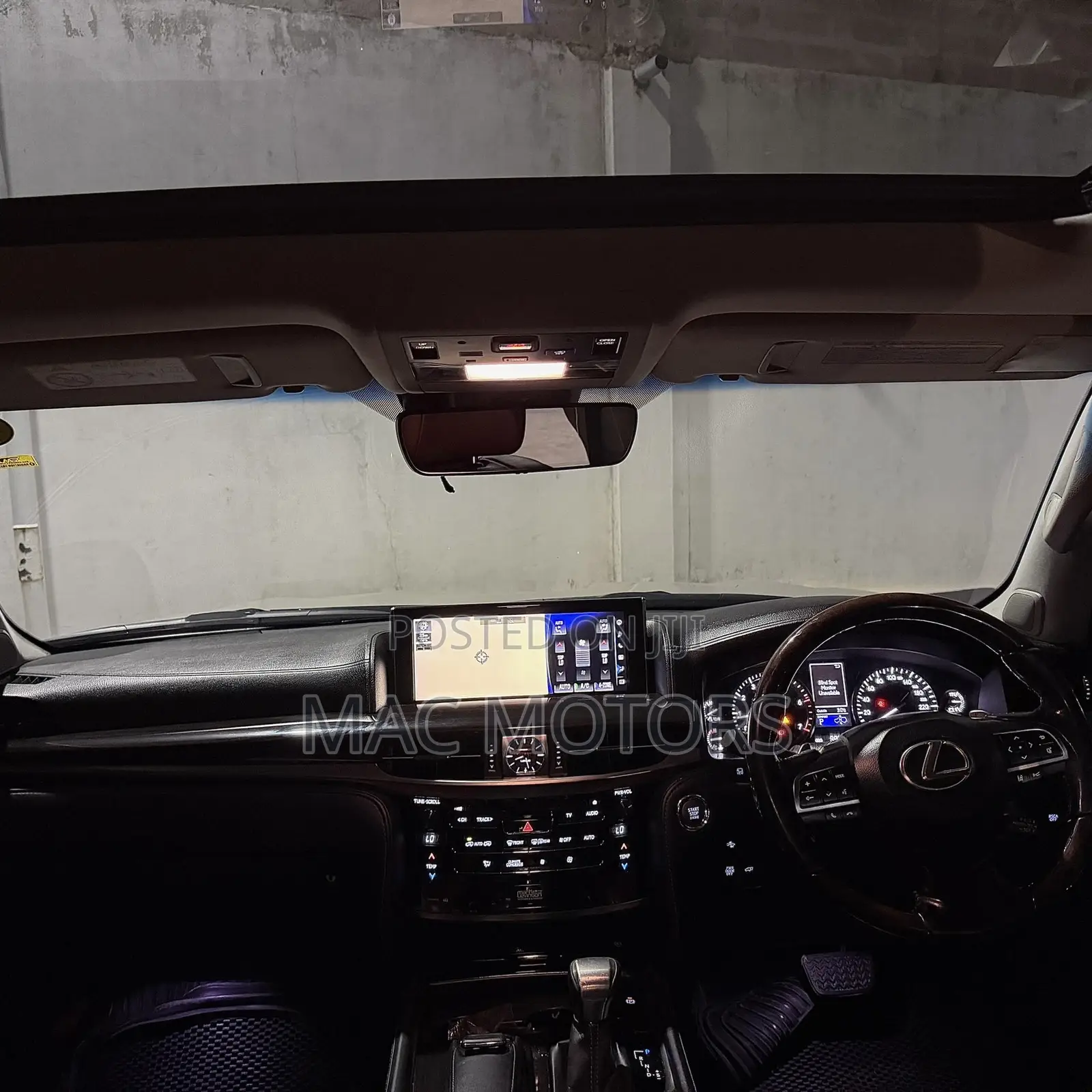 Lexus LX 570 AWD 2016 Gold